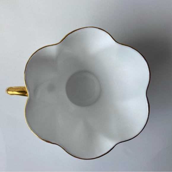Shelley Tea Cup and Saucer W/ Gold Trim - Picture 3 of 7